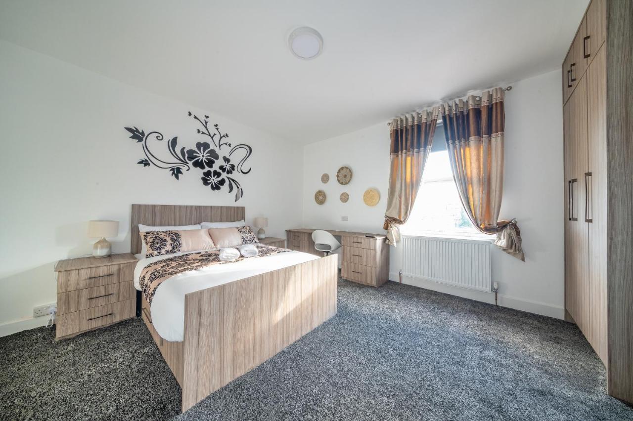 *Rc12S* For Your Most Relaxed & Cosy Stay + Free Parking + Free Fast Wifi * Leeds  Exterior foto